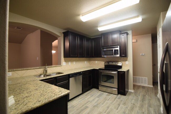 Building Photo - 1119 Starlight Dr