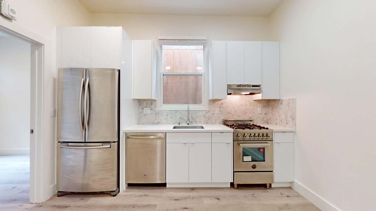 Foto principal - 761 6th Ave