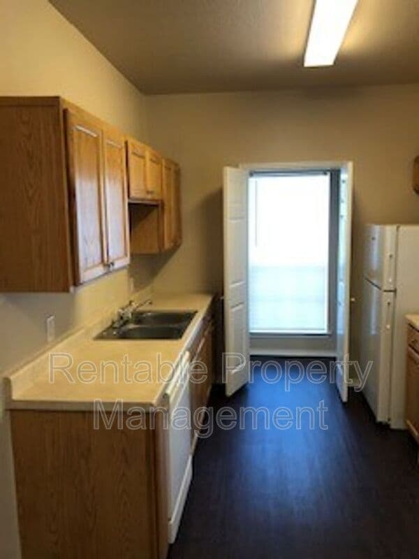 Building Photo - 108 Collett Ct