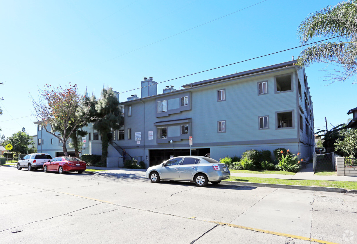 Primary Photo - French Street Apartments