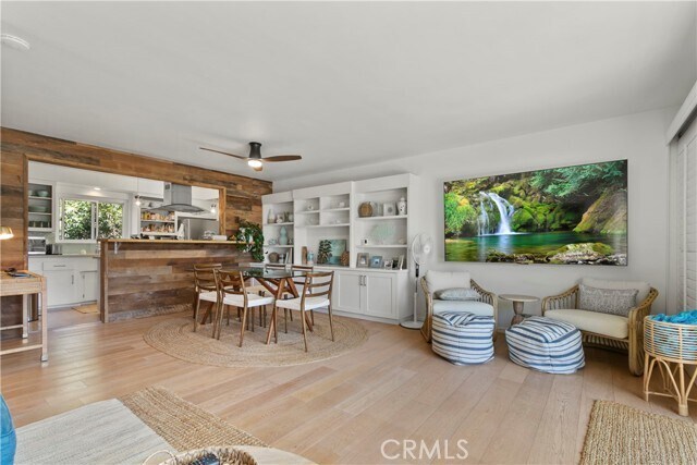 Building Photo - 1570 Via Capri