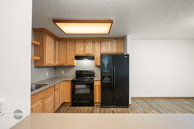 Building Photo - 16617 Mercy Dr