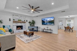 Building Photo - 10801 Harvestwood Drive Unit