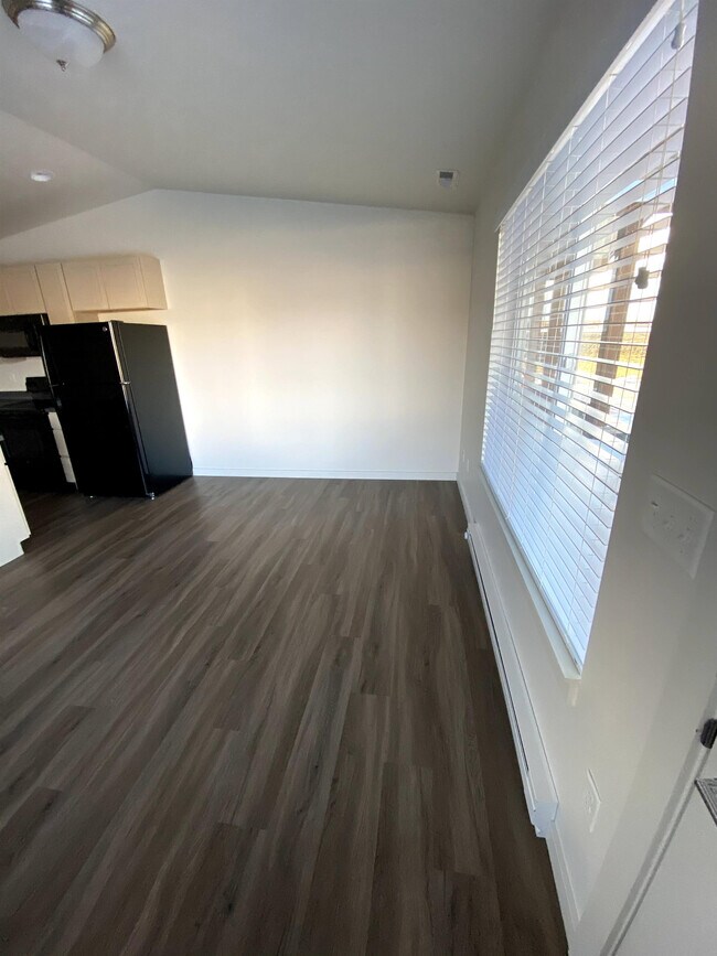 Building Photo - 3263 Fen Way