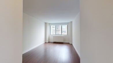 Interior Photo - View 34