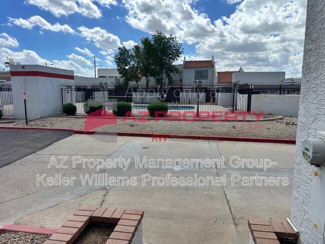 Photo - 4764 W Eva St Townhome