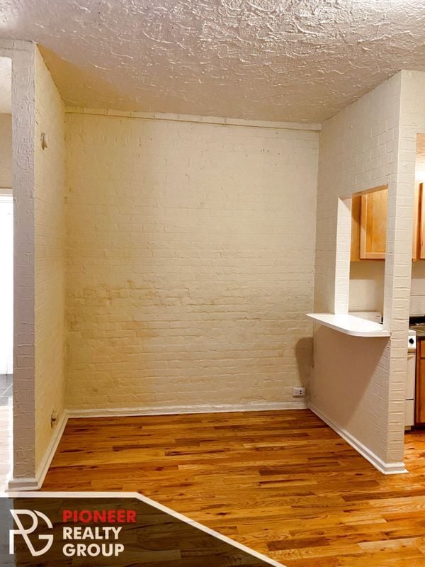 Building Photo - 536 W Arlington Pl
