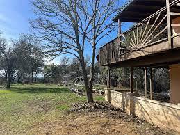 Building Photo - 230 Six Pines Rd