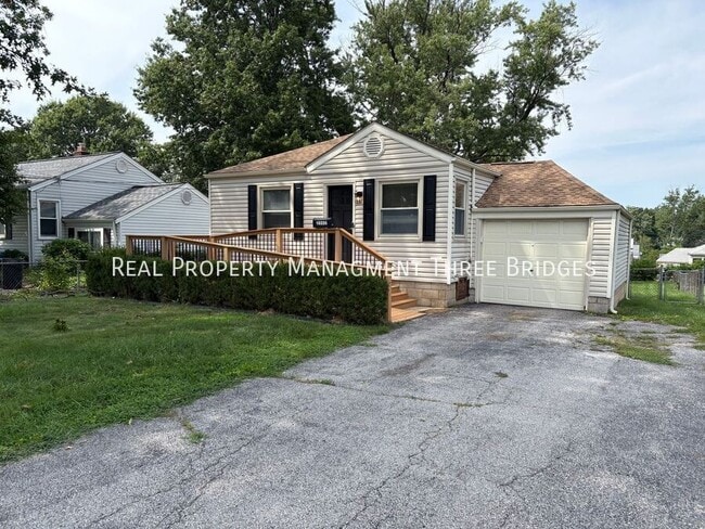 Building Photo - 10335 Lackland Rd