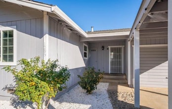 Building Photo - 1285 Deborah Dr