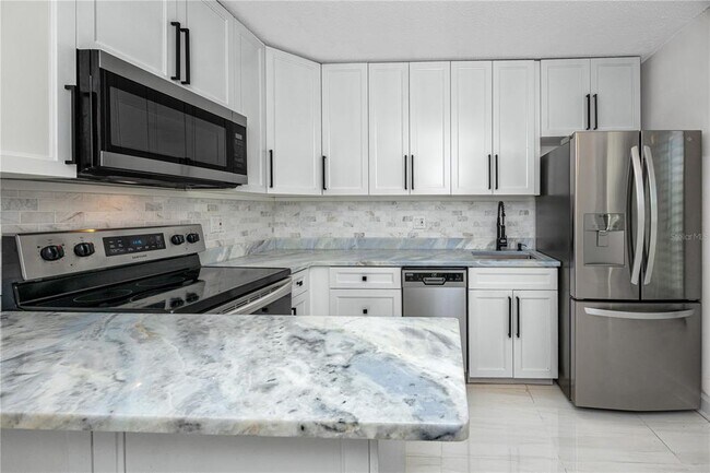 Foto del edificio - 2207 Belleair Rd