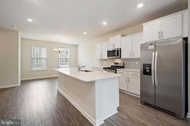 Building Photo - 1807 Kellington Ct