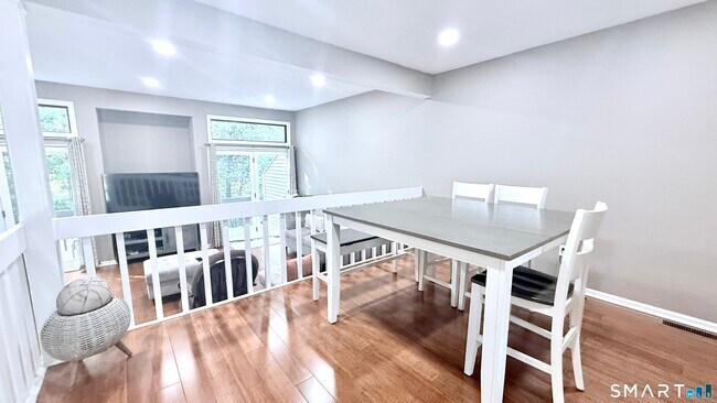Foto del edificio - 507 Mill Pond Dr