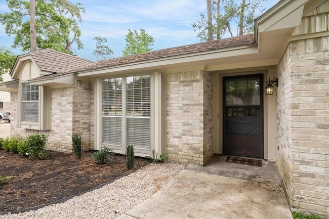 Foto del edificio - 13910 E Cypress Forest Dr