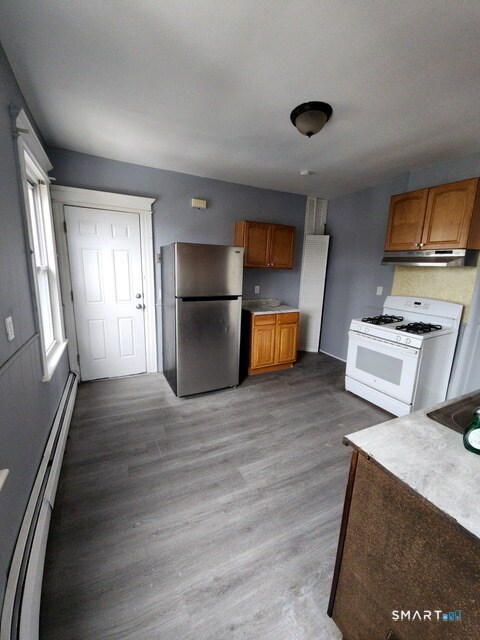 Foto del edificio - 463 Logan St