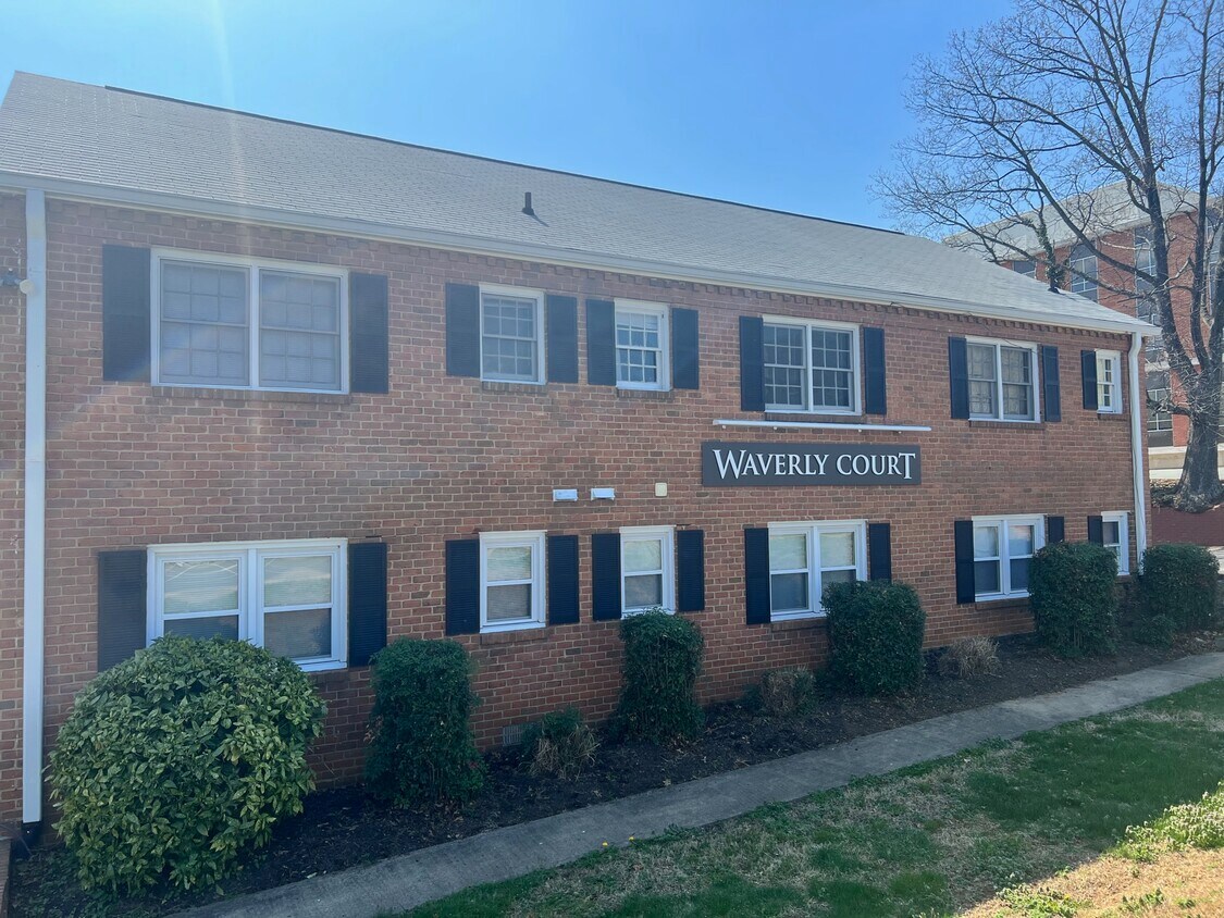 Foto principal - Waverly Court