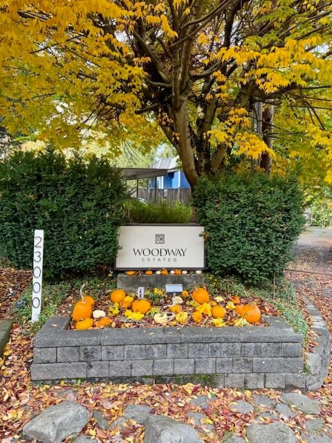 Photo - 23000 Edmonds Way (Edmonds, WA)