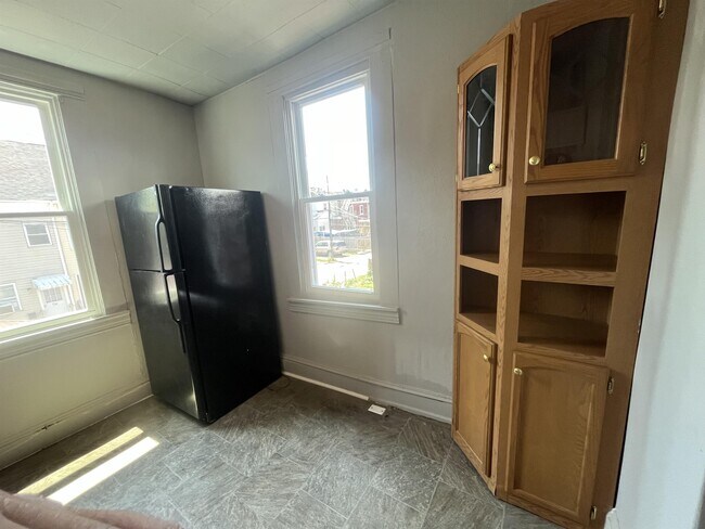 Foto del edificio - 714 W Poplar St
