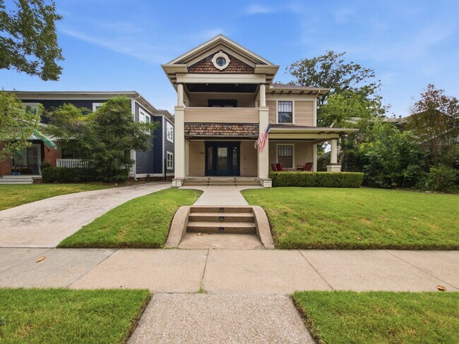 "Elegant 4-Bedroom 2.5-Bath Victorian Charm Meets Modern Luxury!" - "Elegant 4-Bedroom 2.5-Bath Victorian Charm Meets Modern Luxury!" Apartment