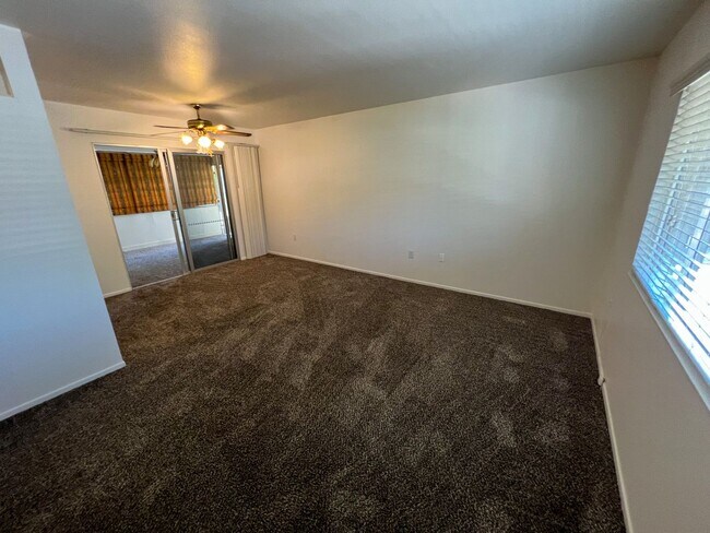 Foto del edificio - Beautiful 55+ home with a Garage in Sun Ci...