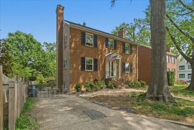 Foto del edificio - 127 N Garfield St