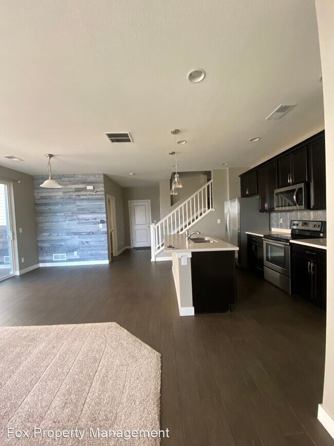 Foto del edificio - 3 br, 2.5 bath House - 16435 Alcott Place