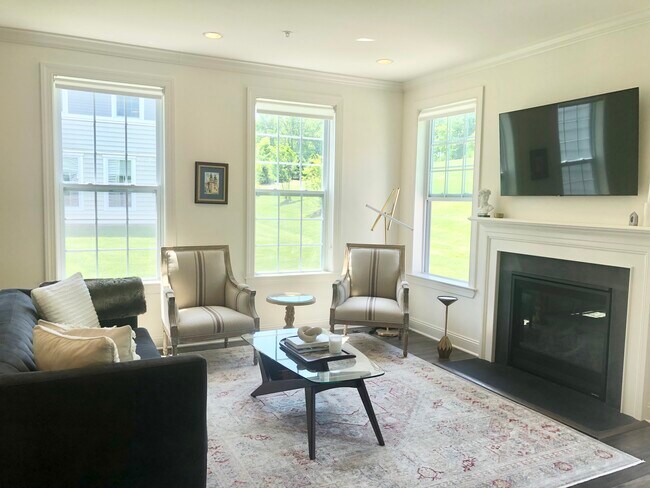 Living Room - 96 Aspen Dr