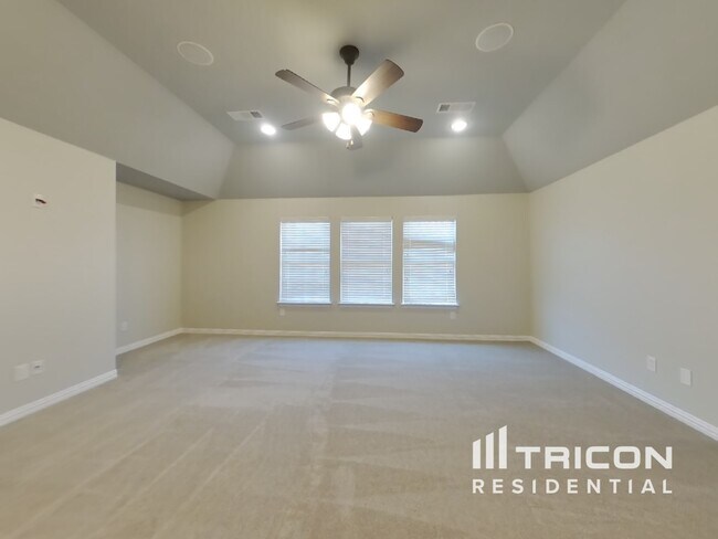 Foto del edificio - 8701 Bayberry Ave