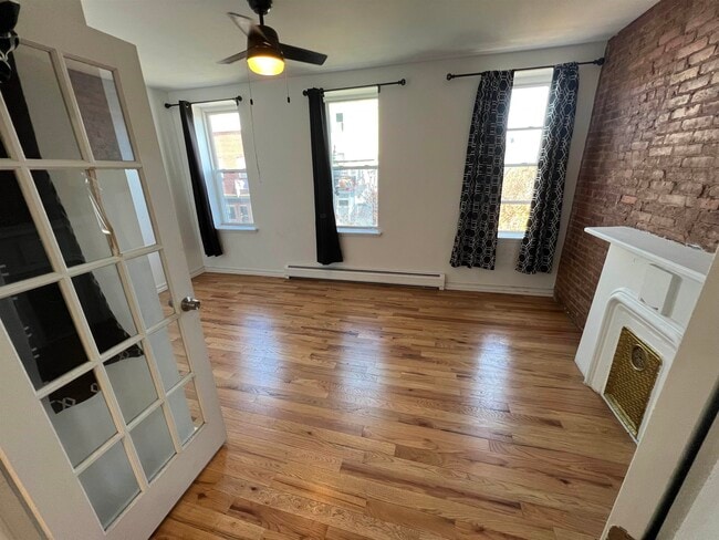 Building Photo - 201 Monticello Ave