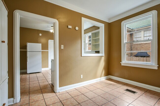 Foto del edificio - 2106 S Carrollton Ave