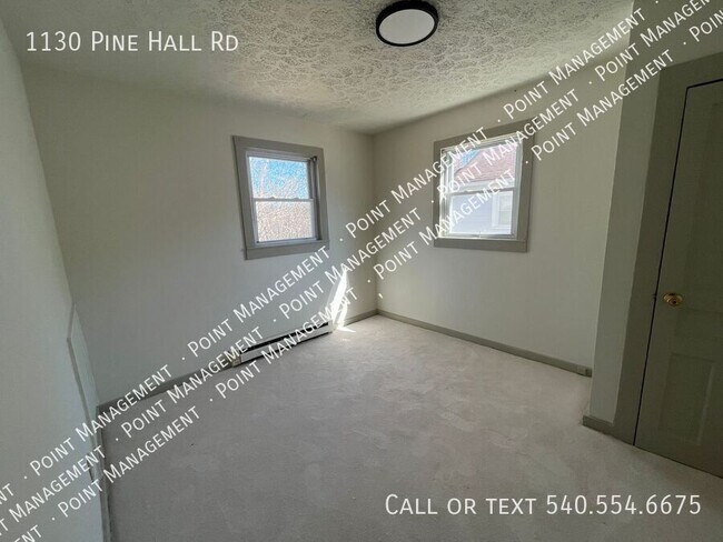 Foto del edificio - 1130 Pine Hall Rd