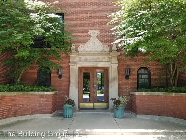 Foto del edificio - 5100 S Hyde Park Blvd