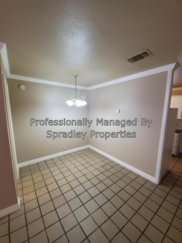 1025 N Wall St, Belton, TX 76513 Condo for Rent in