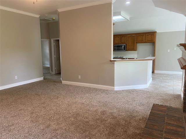 Building Photo - 2305 Hickory Leaf Ln
