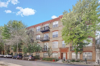 Building Photo - 1740 N Maplewood Ave
