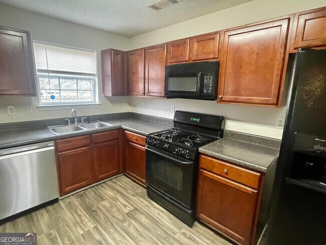 Building Photo - 1416 Shelnutt Ct