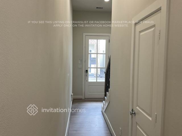 Foto del edificio - 6377 Paddington Bnd Dr