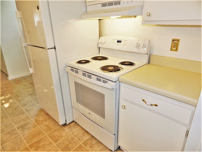 Kitchen - 94 High St