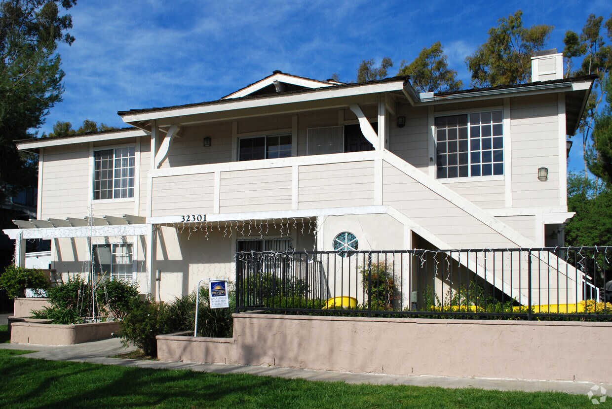 Primary Photo - 32301 Alipaz St