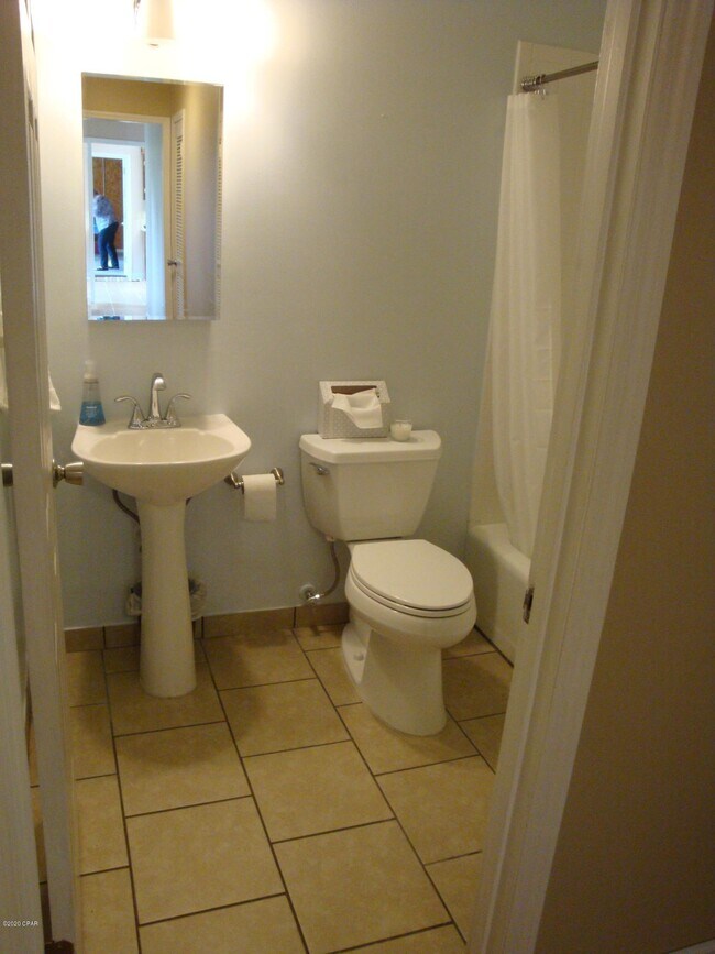 Foto del edificio - 6706 Fox Lake Dr