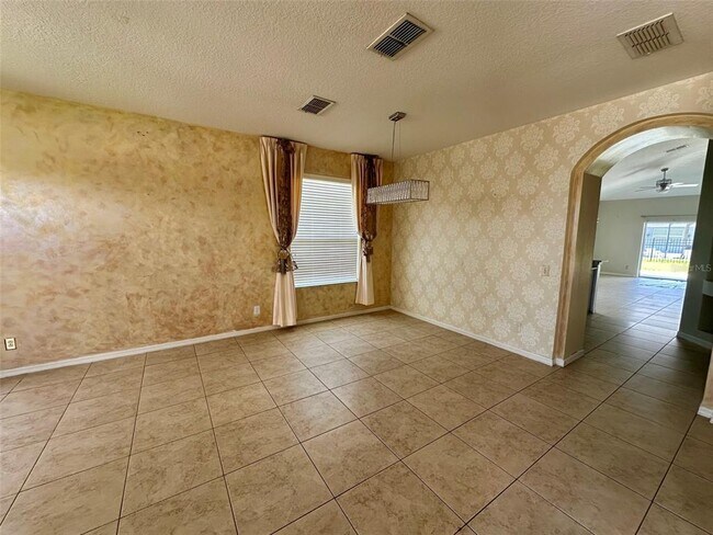 Building Photo - 2367 Brewerton Ln