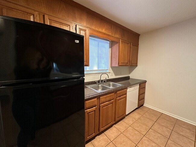 Building Photo - Hidden Gem in Tranquil, Wooded Setting
