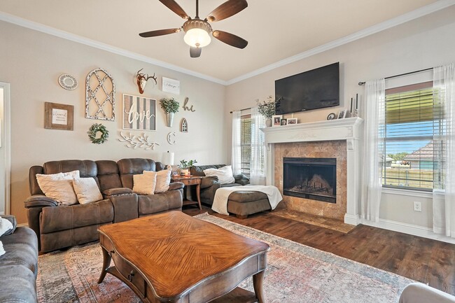 Building Photo - 7625 Tuscany Dr