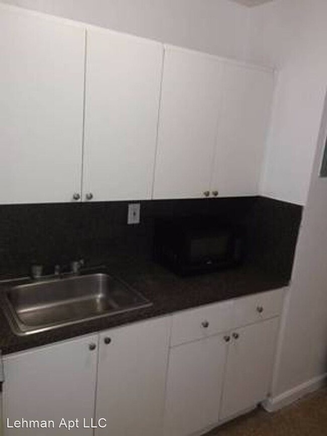 Building Photo - Studio, 1 bath Apartment - 1111-1125 Shara...