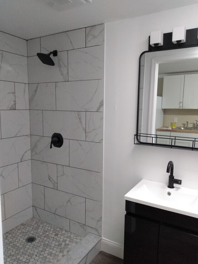 Foto del edificio - 1209 W 2nd St