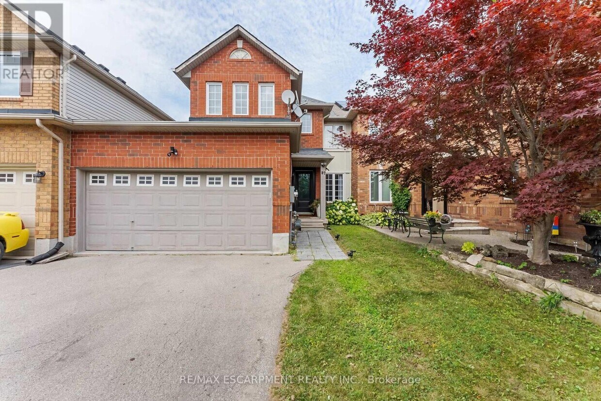 Photo principale - 87 Thoroughbred Blvd