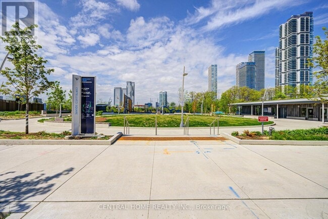 Photo du bâtiment - 2910 Hwy 7