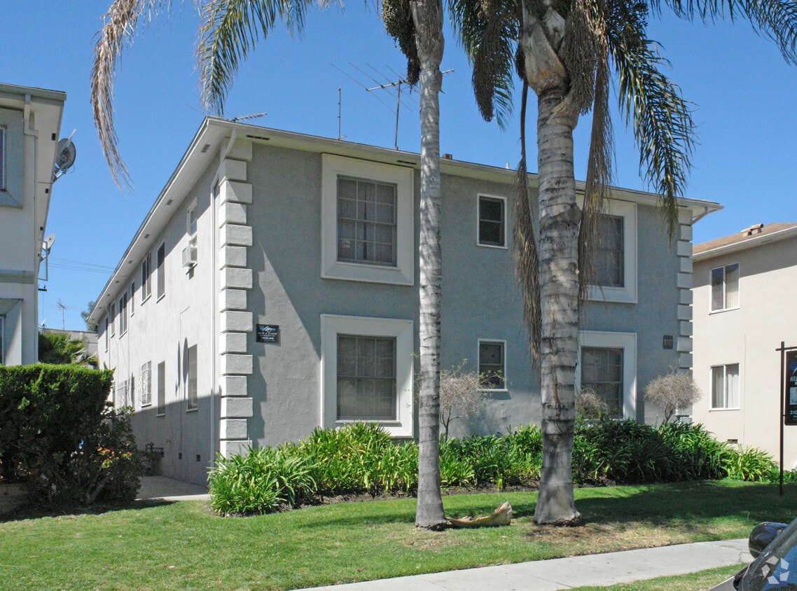 Primary Photo - 1117 S Shenandoah St
