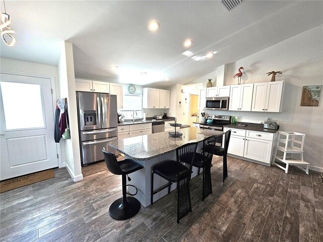 Foto del edificio - 7436 Michael St