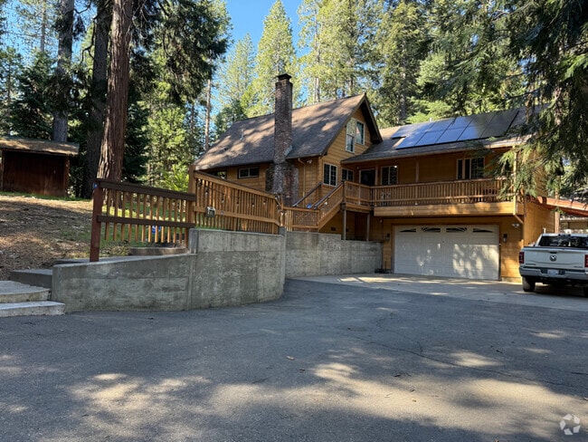 Building Photo - 6700 Ridgeway Dr